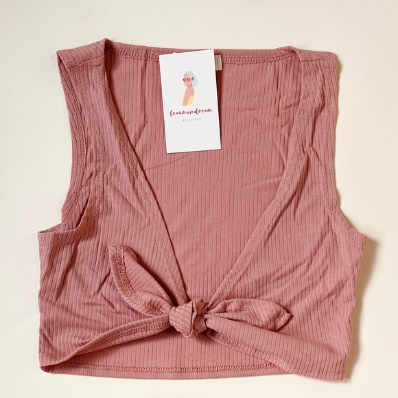 Front tie top & wide leg capri pants - Picture 2 of 3